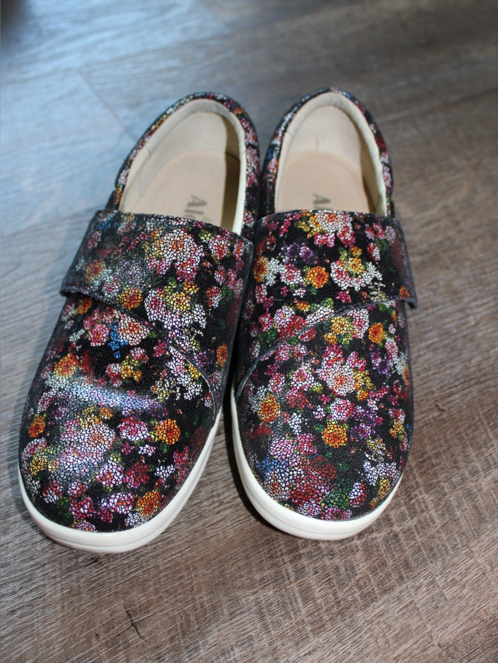 Alegria TRAQ QIN Women’s Size 38 Floral Leather Mary Jane Comfort Shoes